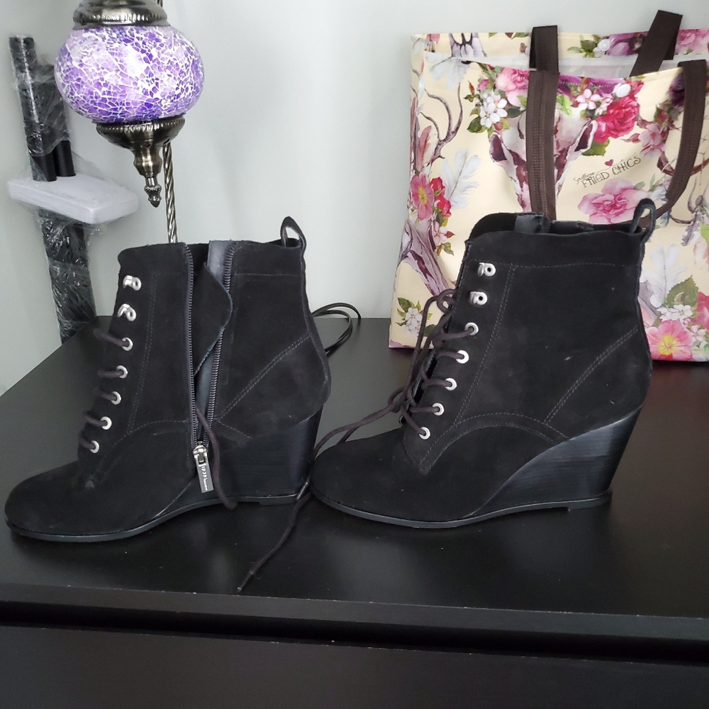 NWOB suede booties
